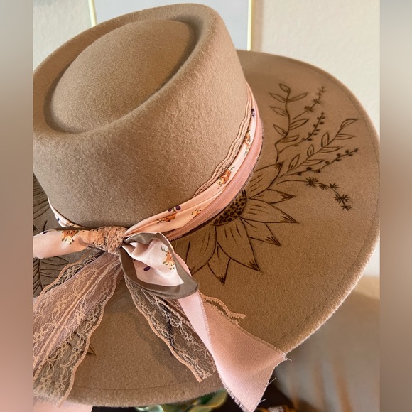 100% Wool Custom Burned FarmHouse Wide Brim Hat - Picture 2 of 12